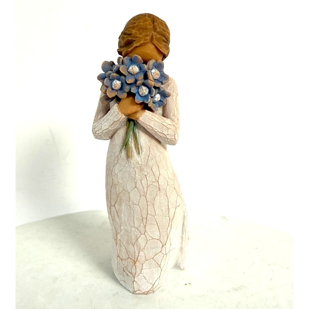 Willow Tree Forget Me Not Figurine Susan Lordi NEW Blue Bouquet 26454 Box Damage
